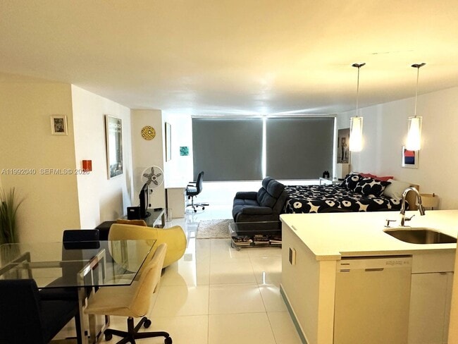 Photo - 1000 West Ave Unidad 1532