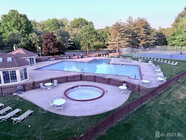 Photo - 4313 Bayberry Ct