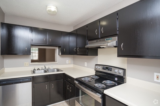 Photo - St. James Apartments