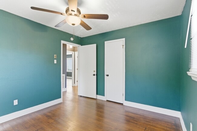 Photo - 900 Kingland Ave