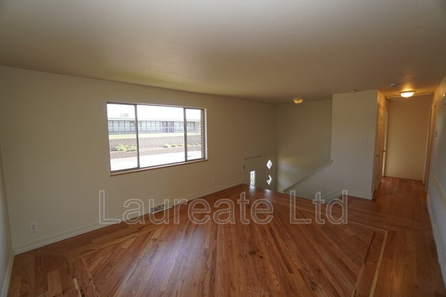 Photo - 3330 W Mountain Rd