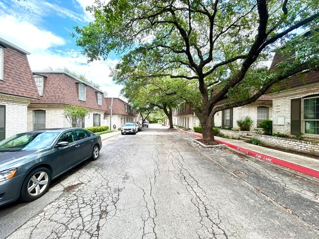 Photo - MOVE IN SPECIAL Upstairs Condo with Premium Amenities & Hardwood Floors!