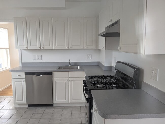 Photo - 8 Pearl St Unit 3
