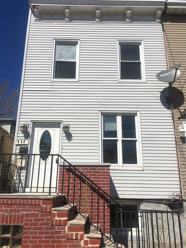 Photo - 422 3rd St Rental