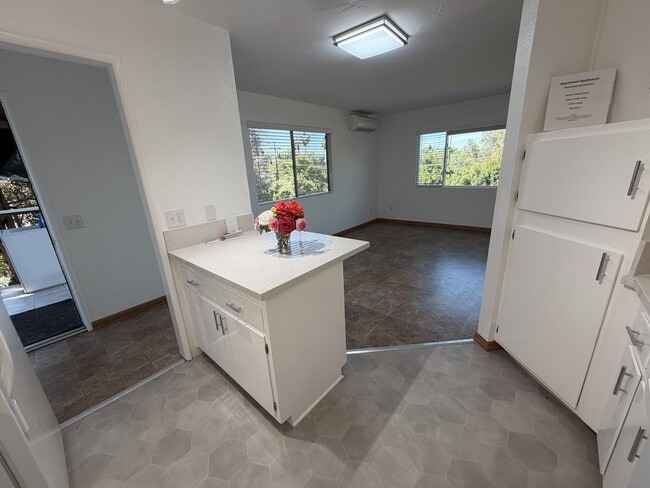 Photo - 1949 Monte Vista Dr