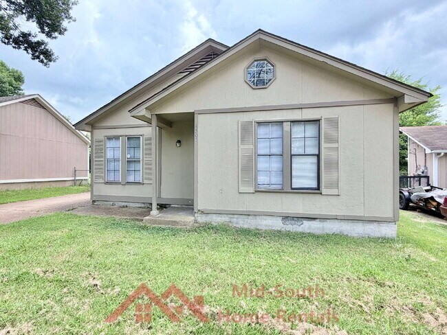 Photo - 4505 Villagreen Dr