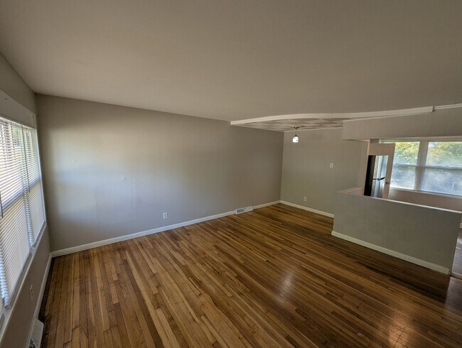 Photo - Lawnview Vista