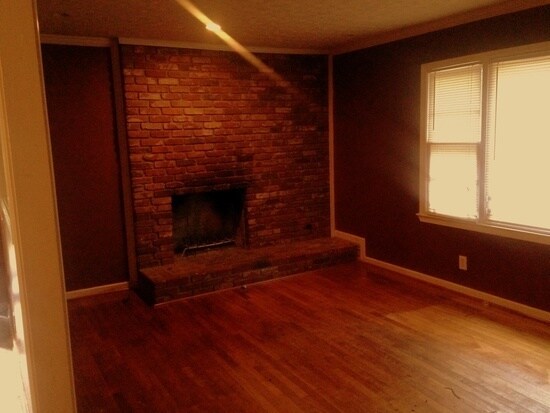 Photo - Cozy 2 bedroom 1 bath home located on the southeast side of Atlanta