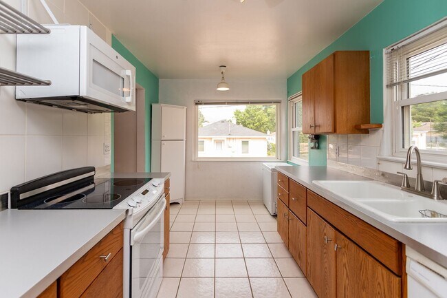 Photo - Lovely Downtown Property!