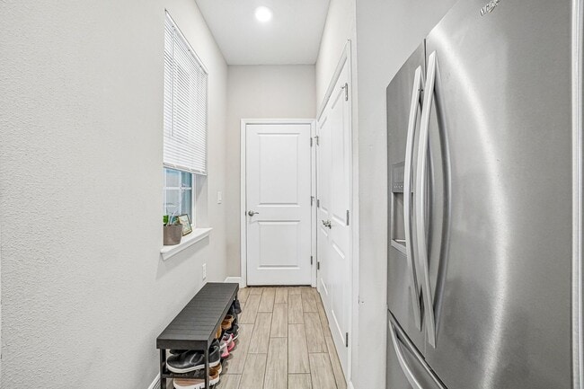 Photo - Heritage Oaks gated community 3/2.5/2 Townhome