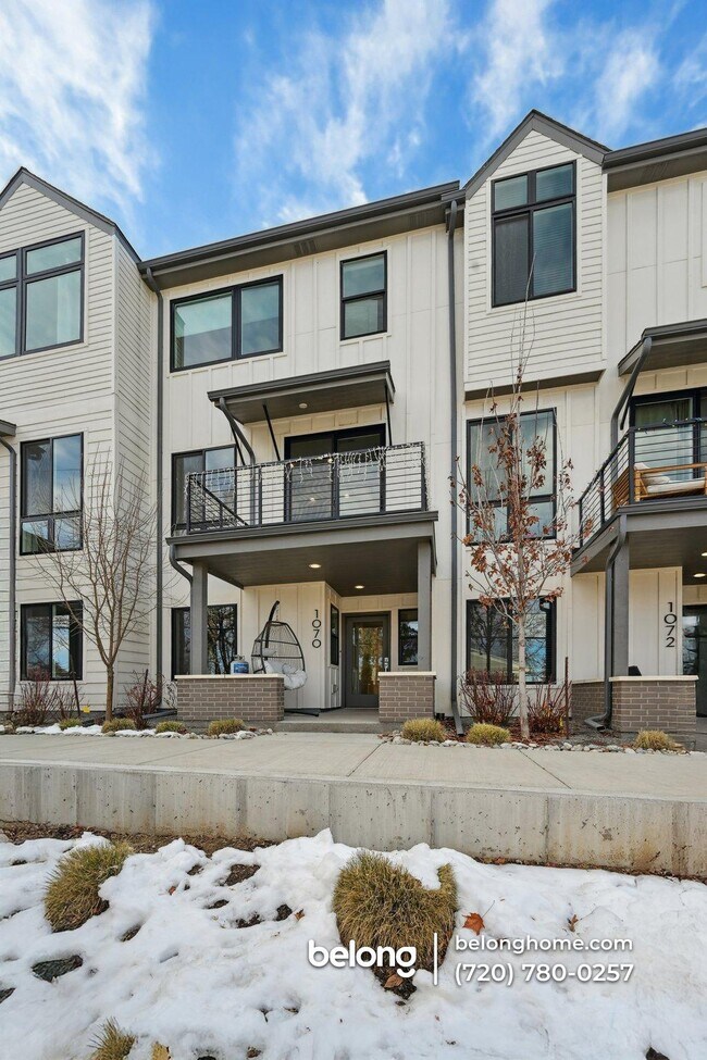 Building Photo - 1070 Balsam St