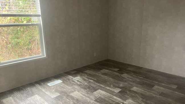 Photo - 16 Eastview Dr