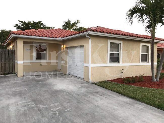 Building Photo - 12827 SW 256th Terrace