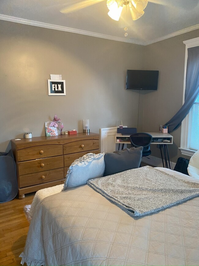 Photo - 1026 Harvard St Unit Apt 1
