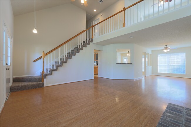 Photo - 10015 Red Wolf Ln