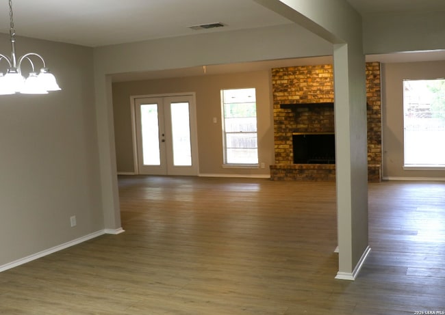 Photo - 13811 Brook Hollow Blvd