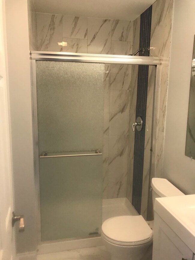 Photo - 928 Argonne Dr Unidad F Available $550