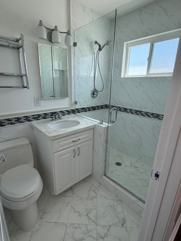 Photo - 407 N Clinton St