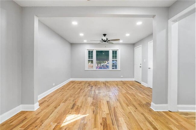 Photo - 6411 S Leclaire Ave