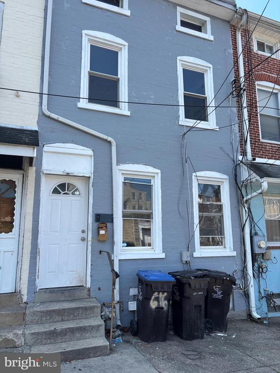 Building Photo - 616 E Moore St Rental
