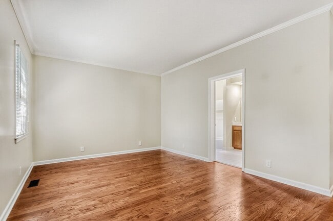 229 Westchase Dr