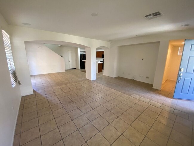 Photo - Palmdale 3 Bedroom -Available Now!