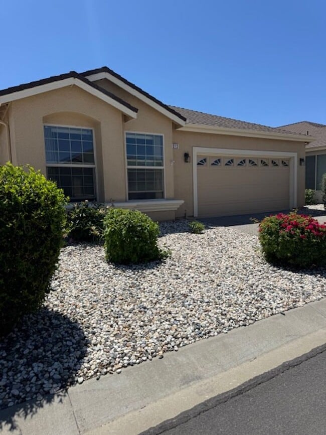 Nice Home Located in 55 and Over Community! - Nice Home Located in 55 and Over Community!