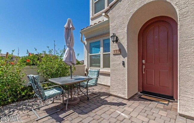 Building Photo - 4077 S Sabrina Dr