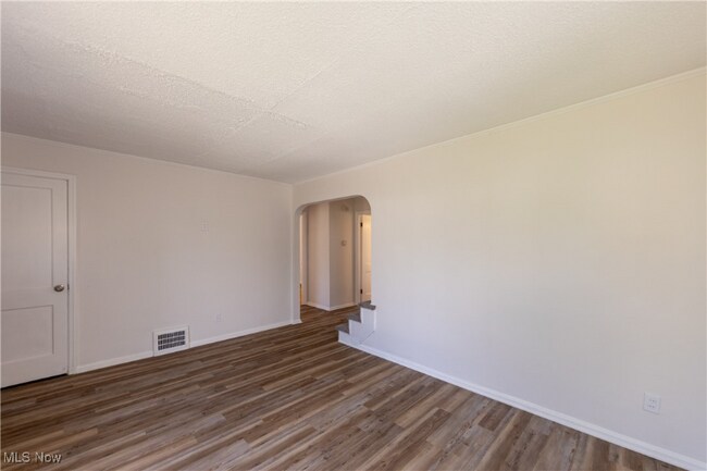 Photo - 21304 Watson Rd