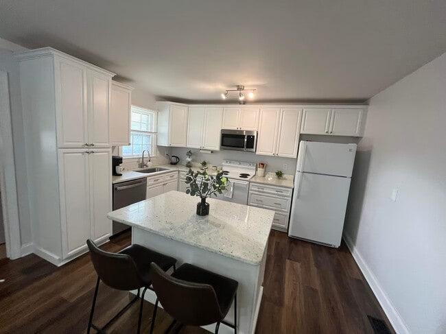 Photo - 912 Mildred St