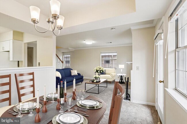 Photo - 5708 Chapman Mill Dr Unit 210