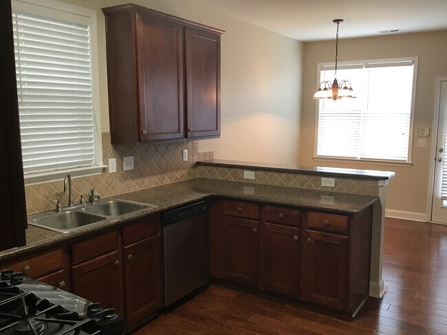 Photo - 15521 Crossing Gate Dr