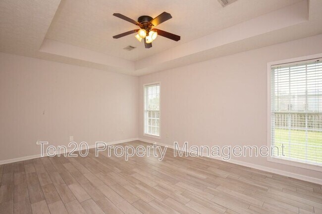 Photo - 6020 White Pine Dr