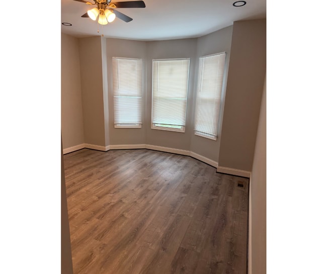 Photo - 615 N Rosedale-2C AVAILABLE $800 W/BATH 2C Unit 2C AVAILABLE $800 W/BATH 2C
