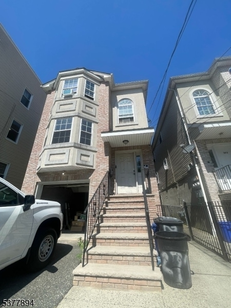 Building Photo - 271 Ellis Ave Rental