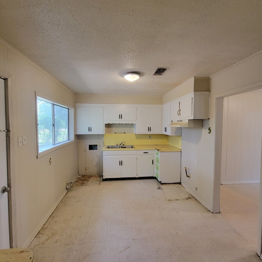 Photo - 1107 S 10th St