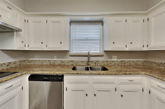 Photo - 12311 Oak Park Dr