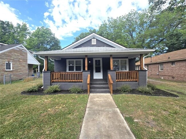 Building Photo - 874 W Orange St