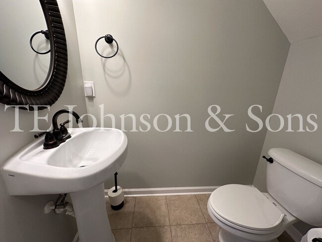 Photo - Spacious 4 Bedroom Home with Fenced Yard & Two Car Garage in Clemmons
