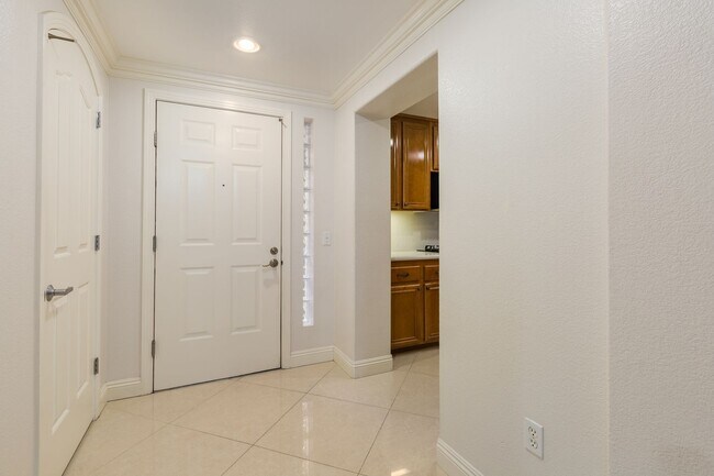 301 W G St Unit 314