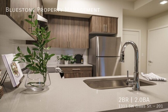Photo - 1311 SW Gibbs St Unidad 201