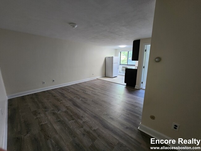 Photo - 15 Chester St Unit 23