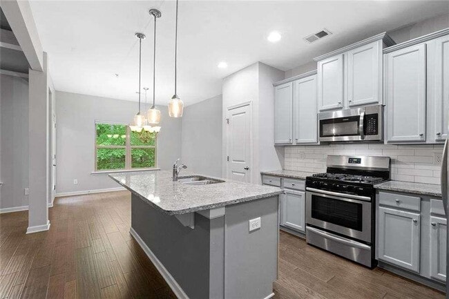 Photo - 113 Oakview Passage