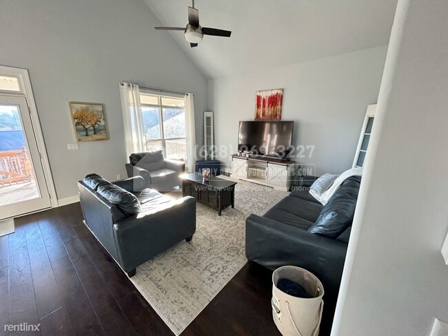 Photo - 2 br, 2 bath House - 6204 Pettus Road -