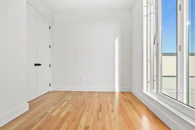 Photo - East 28th Street