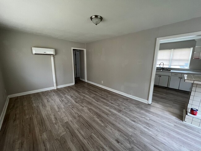 Building Photo - 2506 Kildare St NW Unit A Rental
