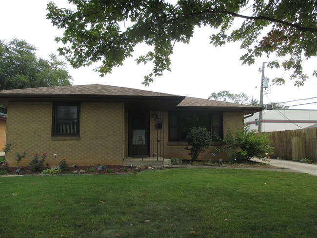 Building Photo - 1606 Dearborn St Rental
