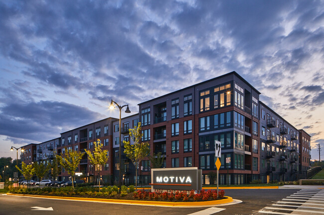 Building Photo - Motiva Rental