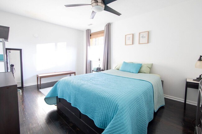 736 W Ocean View Ave Unidad D