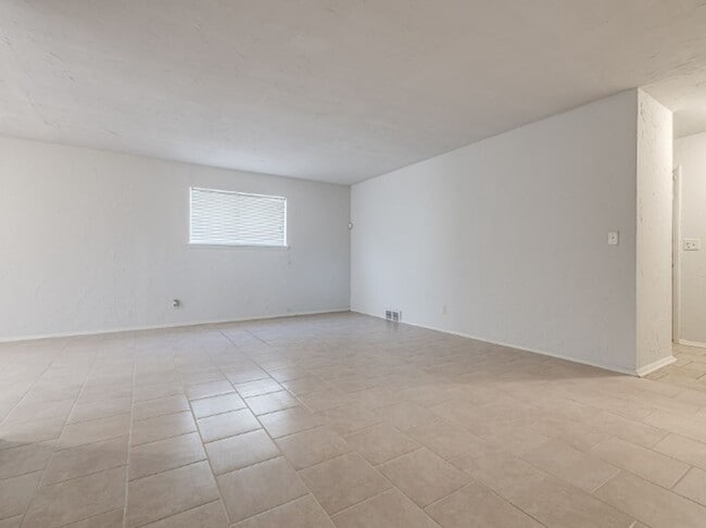 Photo - Updated in NE OKC for rent! Minutes to Broadway Extension/235 and Downtown!